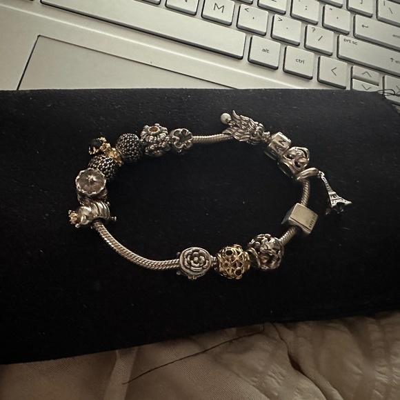 Bracelet - Picture 1 of 1
